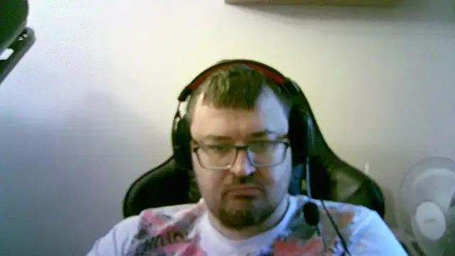 Snapshot of SirAbuser chatting on 12/01/25, 08:41 SirAbuser online show from 12/01/25, 08:41