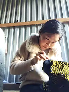 vivi cute online show from 10/05/25, 02:21