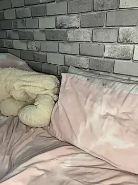 Snapshot of Poppy_frankie chatting on 11/01/25, 10:45 Poppy frankie online show from 11/01/25, 10:45