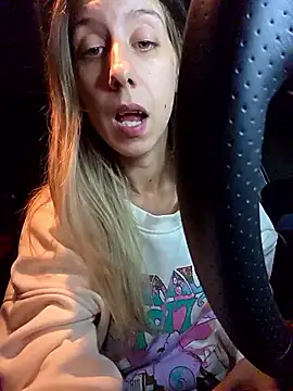 Snapshot of PetiteSecrets chatting on 12/17/25, 07:42 PetiteSecrets online show from 12/17/25, 07:42