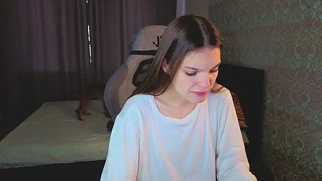 magic shy  online show from 09/30/25, 01:32