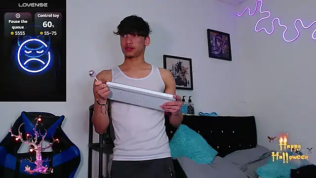 Gael Jones online show from 10/27/25, 05:44