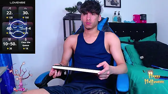 Snapshot of Gael_Jones chatting on 10/30/25, 04:25 Gael Jones online show from 10/30/25, 04:25