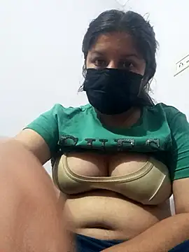 Snapshot of cute_riya098 chatting on 11/06/25, 12:50 cute riya098 online show from 11/06/25, 12:50