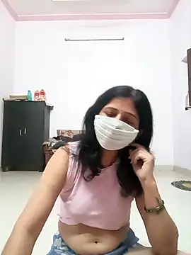 Snapshot of BITEXBABYlove chatting on 10/30/25, 02:02 BITEXBABYlove online show from 10/30/25, 02:02