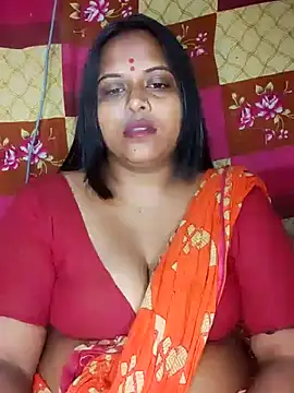 Hot-Show2 online show from 10/02/25, 05:31