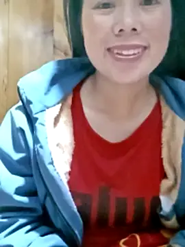 LyyChac online show from 11/29/25, 10:02