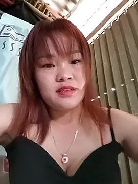 Snapshot of sukabae00 chatting on 10/08/25, 08:23 sukabae00 online show from 10/08/25, 08:23