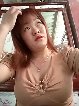 Snapshot of sukabae00 chatting on 10/11/25, 03:06 sukabae00 online show from 10/11/25, 03:06