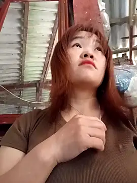 Snapshot of sukabae00 chatting on 10/26/25, 02:50 sukabae00 online show from 10/26/25, 02:50