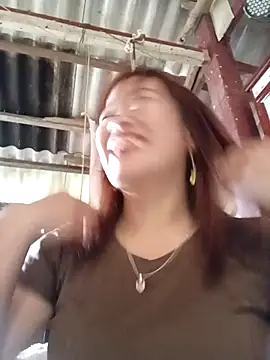 Snapshot of sukabae00 chatting on 11/06/25, 02:01 sukabae00 online show from 11/06/25, 02:01