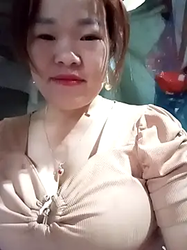 Snapshot of sukabae00 chatting on 11/12/25, 01:50 sukabae00 online show from 11/12/25, 01:50