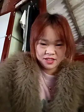 Snapshot of sukabae00 chatting on 11/19/25, 02:11 sukabae00 online show from 11/19/25, 02:11