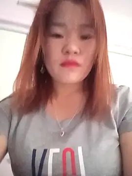 Snapshot of sukabae00 chatting on 11/21/25, 07:07 sukabae00 online show from 11/21/25, 07:07