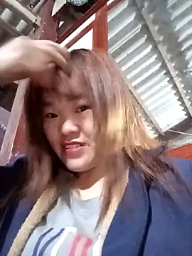 Snapshot of sukabae00 chatting on 11/29/25, 01:14 sukabae00 online show from 11/29/25, 01:14