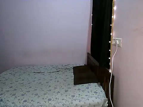 Snapshot of Brownie_baby chatting on 11/22/25, 09:14 Brownie baby online show from 11/22/25, 09:14