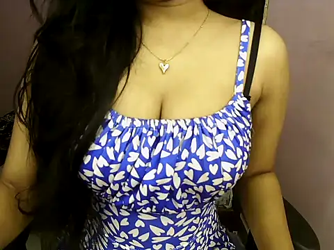 Snapshot of Brownie_baby chatting on 12/15/25, 10:19 Brownie baby online show from 12/15/25, 10:19