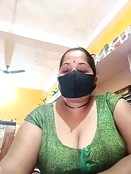 Snapshot of Hote_baby_ chatting on 09/15/25, 05:51 Hote baby online show from 09/15/25, 05:51
