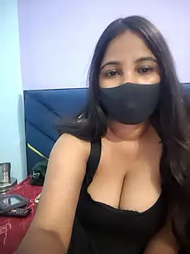 Snapshot of Lusty-radhika chatting on 01/18/26, 01:20 Lusty-radhika online show from 01/18/26, 01:20