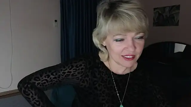 Rosette Pricky online show from 12/03/25, 02:15