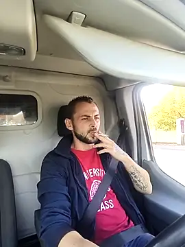 papichulo0099 online show from 10/29/25, 10:17