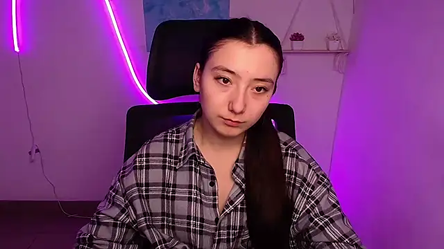 ScarlettVibe  online show from 10/13/25, 05:18