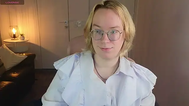 Amanda Butlerr online show from 07/04/26, 01:50