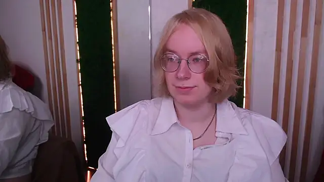 Amanda Butlerr online show from 07/12/26, 01:24