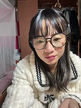 Snapshot of AAANINE22 chatting on 10/10/25, 02:27 AAANINE22 online show from 10/10/25, 02:27