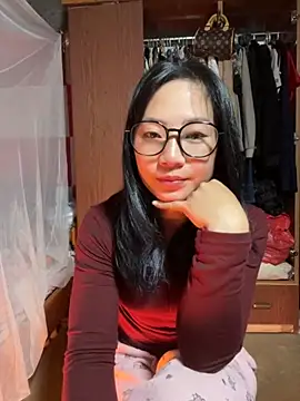 Snapshot of AAANINE22 chatting on 10/15/25, 01:00 AAANINE22 online show from 10/15/25, 01:00