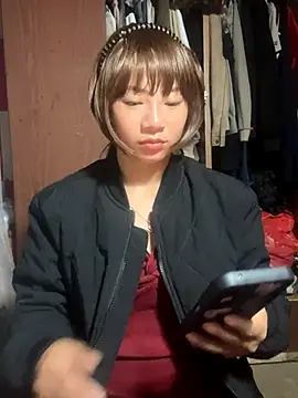 Snapshot of AAANINE22 chatting on 10/16/25, 01:39 AAANINE22 online show from 10/16/25, 01:39