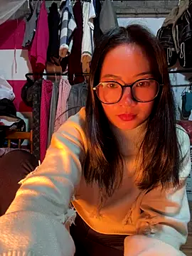 Snapshot of AAANINE22 chatting on 11/03/25, 05:52 AAANINE22 online show from 11/03/25, 05:52