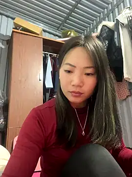 Snapshot of AAANINE22 chatting on 11/17/25, 09:37 AAANINE22 online show from 11/17/25, 09:37