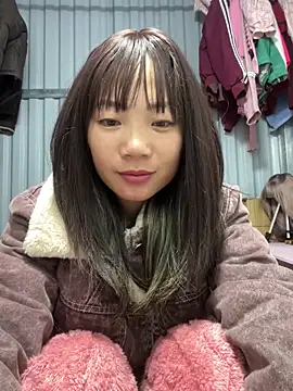 Snapshot of AAANINE22 chatting on 12/05/25, 09:51 AAANINE22 online show from 12/05/25, 09:51