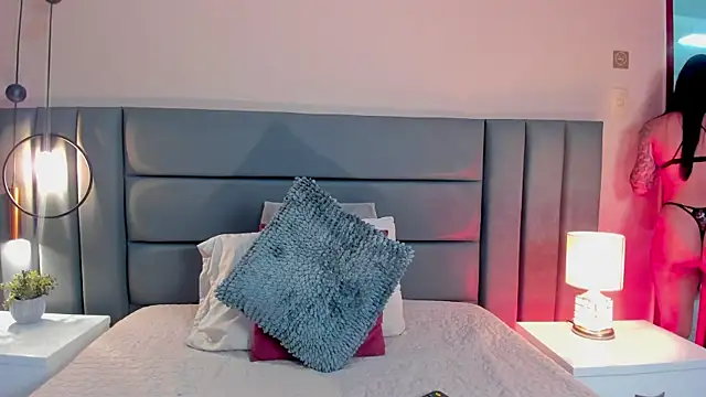 SagiraBelle online show from 09/23/25, 11:35