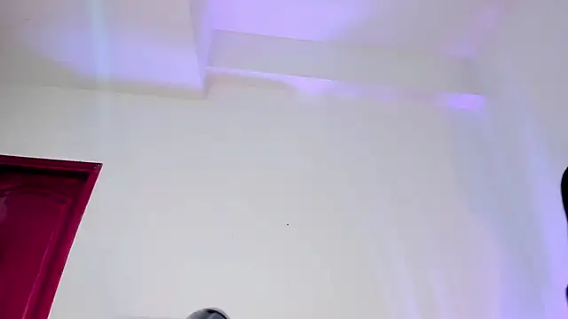 SagiraBelle online show from 10/08/25, 11:41