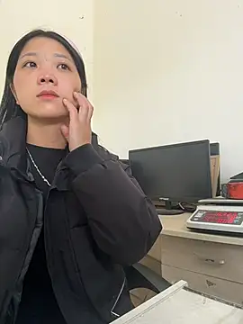 thaoyeuuu online show from 10/27/25, 02:37