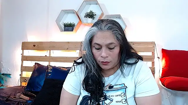 sheila reeves2772 online show from 10/02/25, 05:53