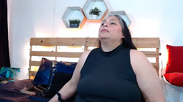 sheila reeves2772 online show from 10/24/25, 04:25