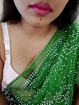 Snapshot of angel_tisha07 chatting on 10/13/25, 12:32 angel tisha07 online show from 10/13/25, 12:32