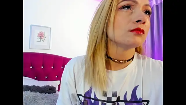 scarlett blake11 online show from 09/18/25, 04:58