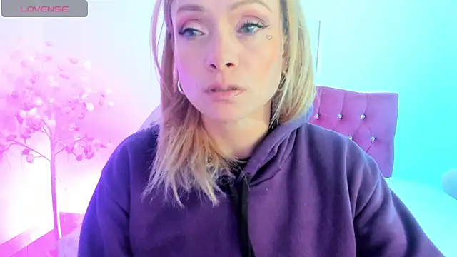 scarlett blake11 online show from 10/03/25, 04:31