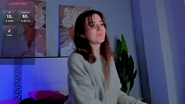 CloveDia online show from 09/28/25, 07:52