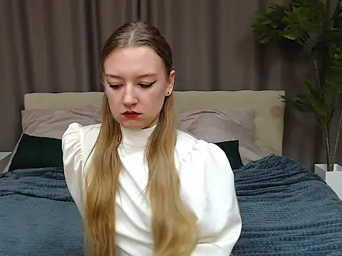 DarcyWilsy online show from 11/09/25, 07:01