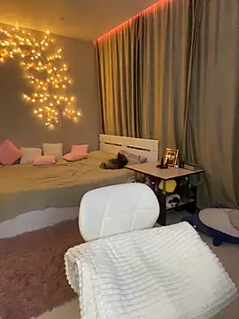 Bellissa  online show from 10/30/25, 02:29