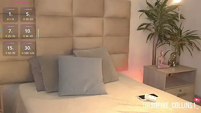 Snapshot of SophieCollins_1 chatting on 05/23/26, 11:47 SophieCollins 1 online show from 05/23/26, 11:47