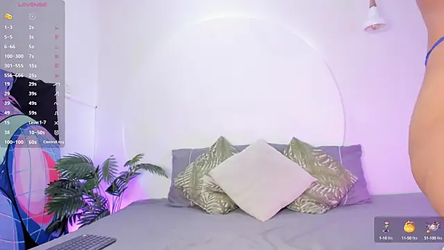 Isabella holmes online show from 09/09/25, 01:21