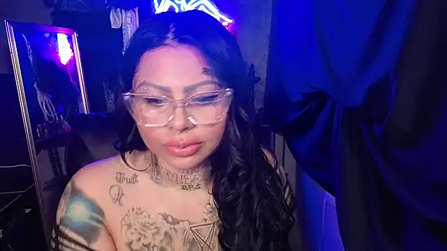 chicanachic13 online show from 02/19/26, 08:54