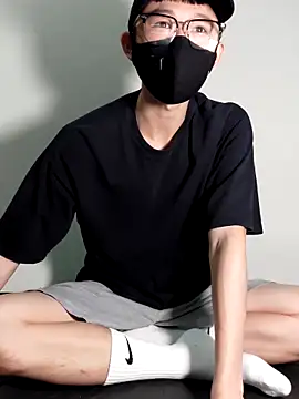 Snapshot of CYCYCYCYCY chatting on 09/22/25, 01:02 CYCYCYCYCY online show from 09/22/25, 01:02