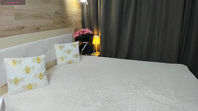 Snapshot of Babyy_Lynaa chatting on 10/08/25, 06:00 Babyy Lynaa online show from 10/08/25, 06:00